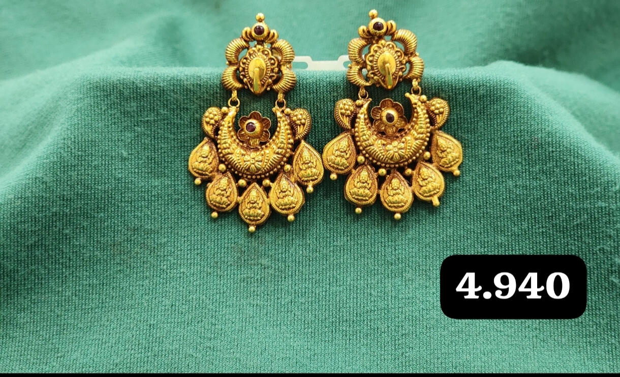“Traditional temple design earrings✨ Perfect for festive and bridal wear.”